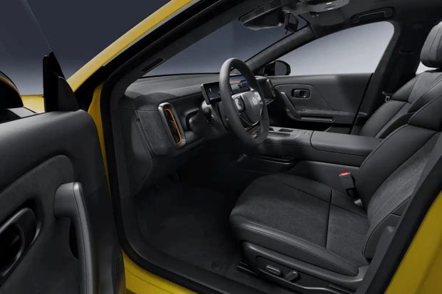 نمای کابین لیپ موتور لافا 5