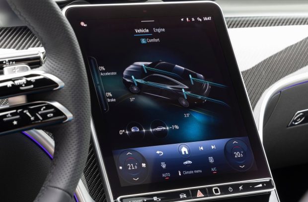 نمای کابین مرسدس بنز CLE راسا موتور