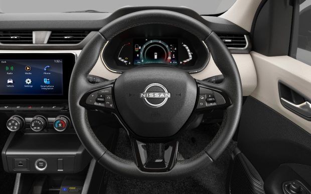 نمای کابین نیسان گراویت