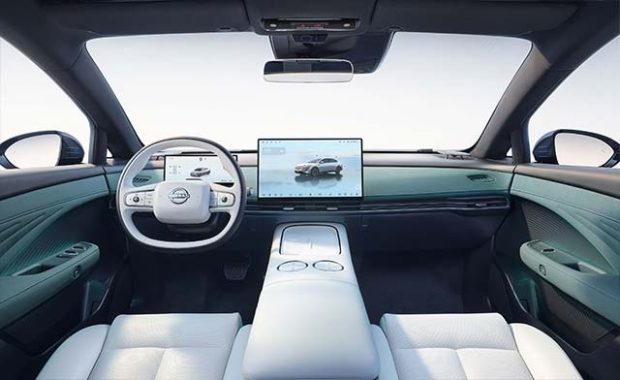 نیسان N7 - فضای کابین