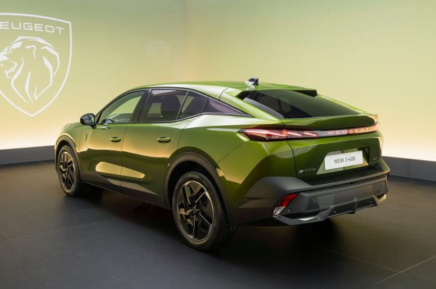 نمای عقب پژو 408 مدل 2026