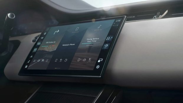 رنجروور ایووک - صفحه نمایش