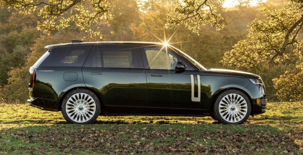 نمای جانبی نسخه ویژه رنج روور