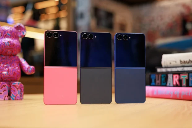 آیفون تاشو صدفی