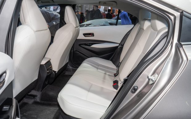 نمای کابین تویوتا کرولا نیوفیس