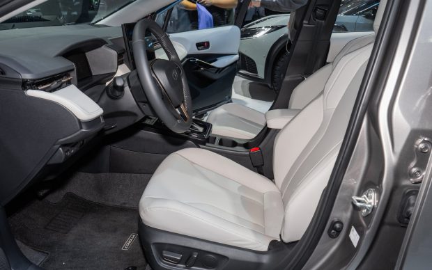 نمای کابین تویوتا کرولا نیوفیس