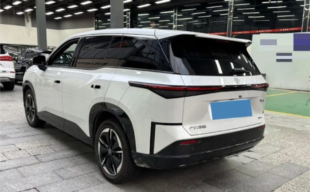 کراس اوور برقی تویوتا bZ3X - نمای عقب