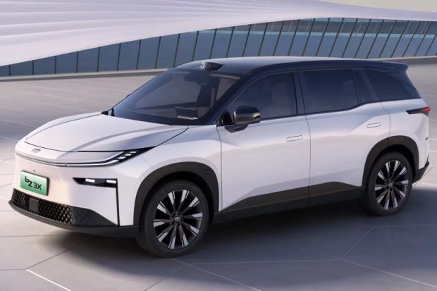 کراس اوور برقی تویوتا bZ3X - نمای جلو