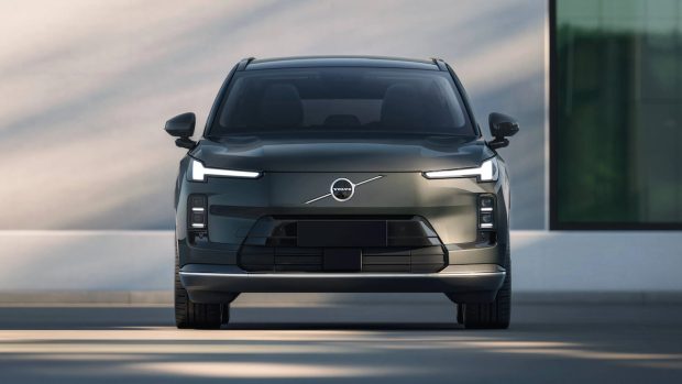 ولوو XC70 آفتاب خودرو