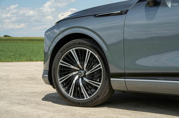 ایکس پنگ G9 - تایرها