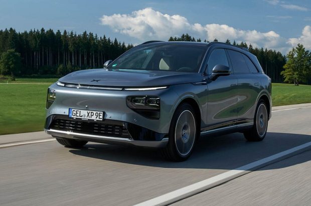 ایکس پنگ G9 - نمای جلو