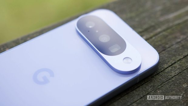 مقایسه گوشی گوگل پیکسل 10a با پیکسل 10