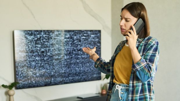 عمر تلویزیون OLED و QLED