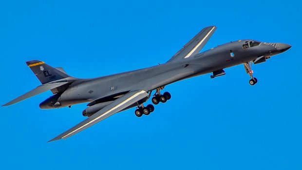 چرا نیروی هوایی آمریکا بمب افکن B-1B را فعلا بازنشسته نمی‌کند؟