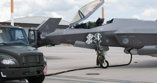 جیلبریک F-35