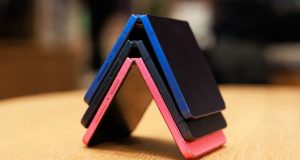 آیفون تاشو صدفی