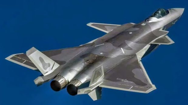 جنگنده J-20 چین