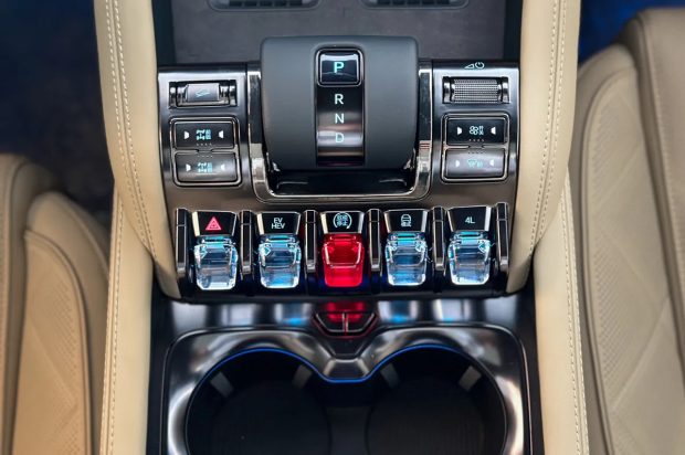 لئوپارد ۵ تیگارد موتور