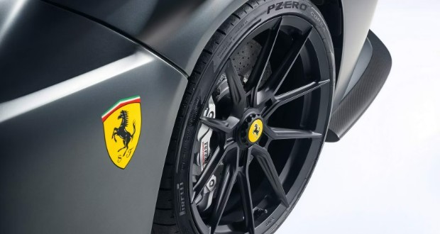 فراری Daytona SP3 نوویتک