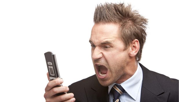 علت خش خش صدای گوشی