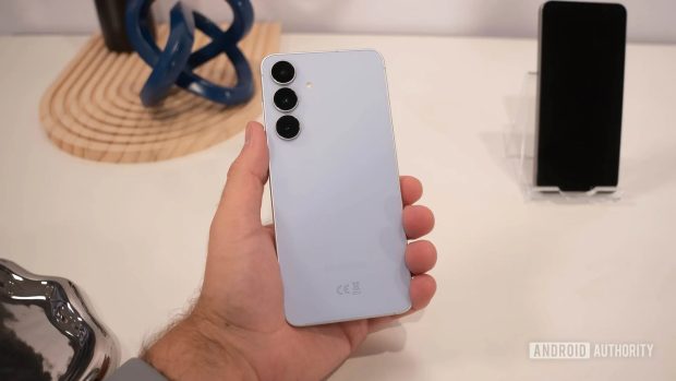 گلکسی اس ۲۶