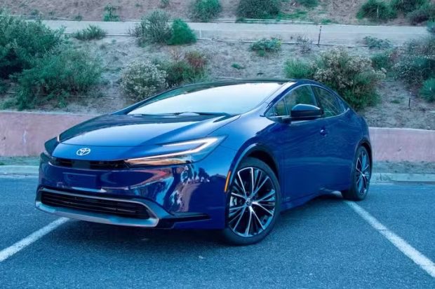 فراخوان تویوتا پریوس