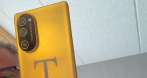 گوشی ترامپ T1