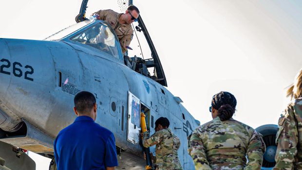 هزینه خلبانی جنگنده