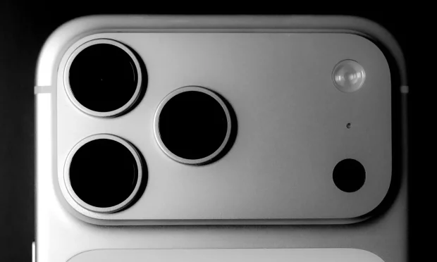 آیفون با عمر باتری بالا