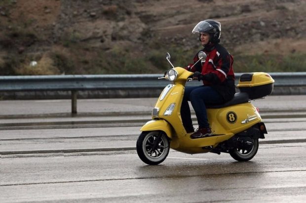 گواهینامه موتورسیکلت بانوان