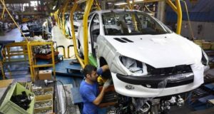 توقف خط تولید ایران خودرو و سایپا