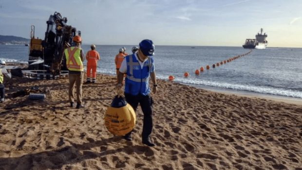 پروژه اینترنتی متا در خلیج فارس