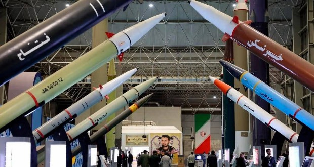 حرکت مارپیچی موشک‌ها