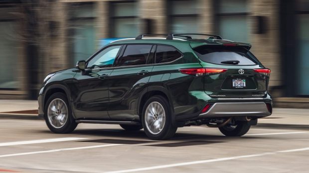 فراخوان نیم میلیون تویوتا هایلندر