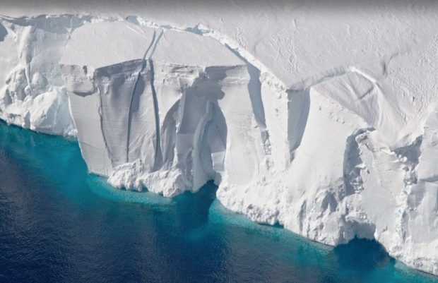 چرخش زمین پس از میلیون‌ها سال کند شده