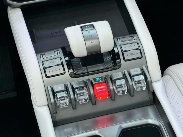 BYD Fang Cheng Bao Ti3