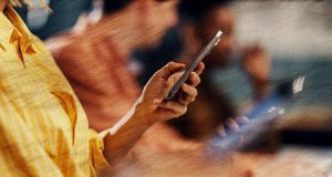 آی او اس ۲۶ آیفون را در معرض هک قرار داده