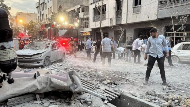 نوسازی منازل تخریبشده