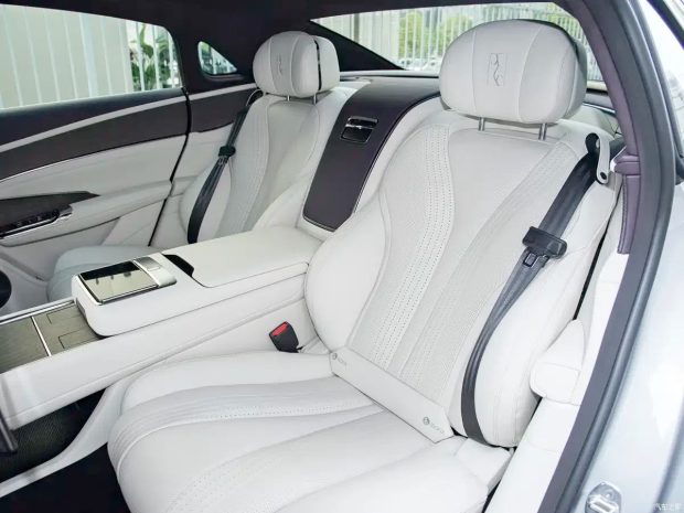 یانگ‌وانگ U7