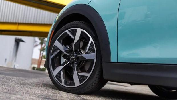 زیباترین خودروهای سال 2026