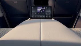 شاسی بلند برقی آئودی E7X