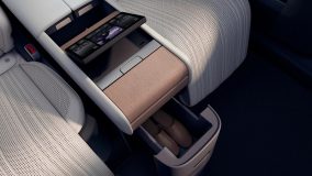 شاسی بلند برقی آئودی E7X