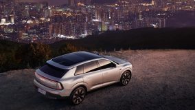 شاسی بلند برقی آئودی E7X