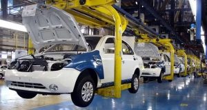 خودروسازان تولید را متوقف کردند