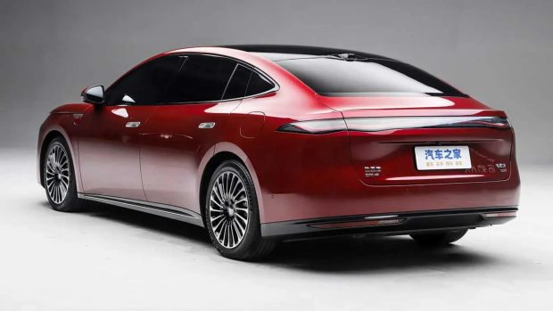 نمای عقب بی‌ وای‌ دی سیل 08