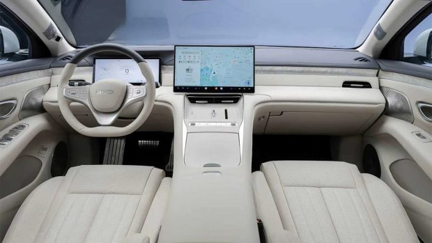 نمای داشبورد بی‌ وای‌ دی سیل 08