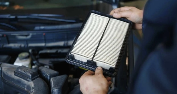 تعویض فیلتر هوا خودرو