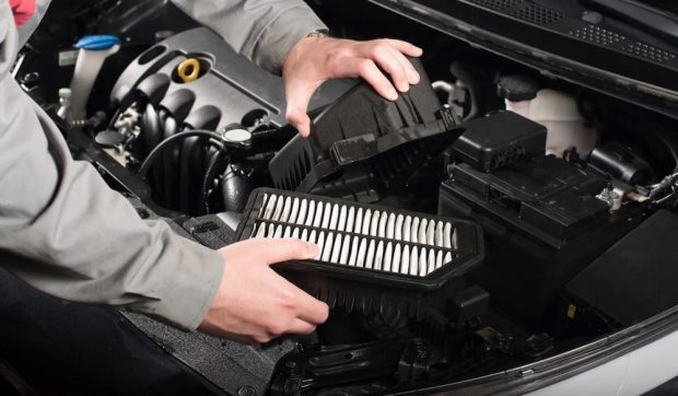 تعویض فیلتر هوا خودرو