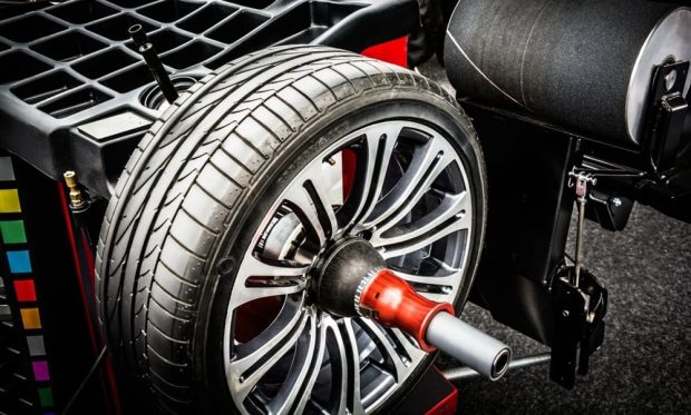 بالانس روکار لاستیک خودرو