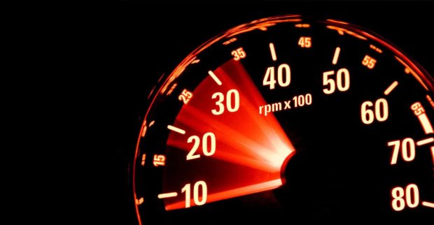 رانندگی با دور موتور بالا